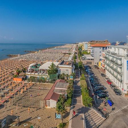 Hotel Austria Caorle Ngoại thất bức ảnh
