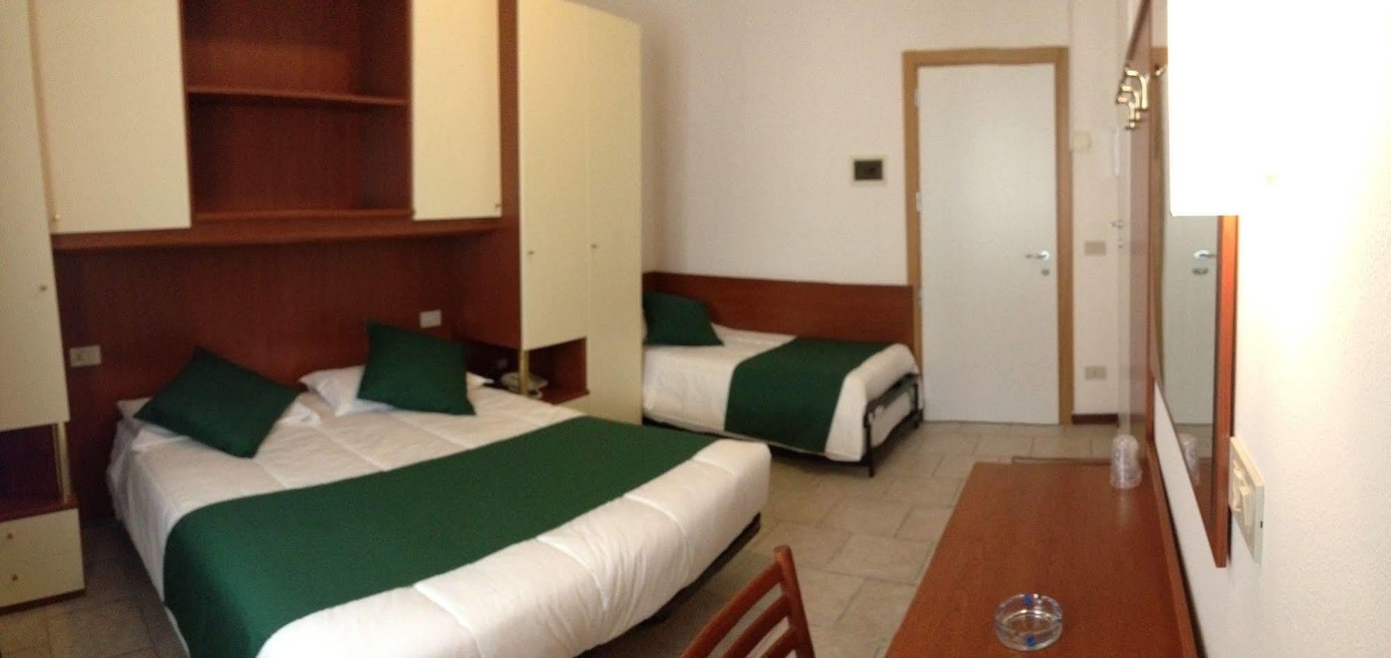 Hotel Austria Caorle Ngoại thất bức ảnh