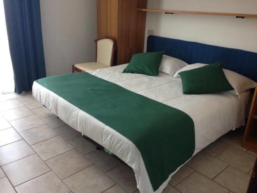 Hotel Austria Caorle Ngoại thất bức ảnh